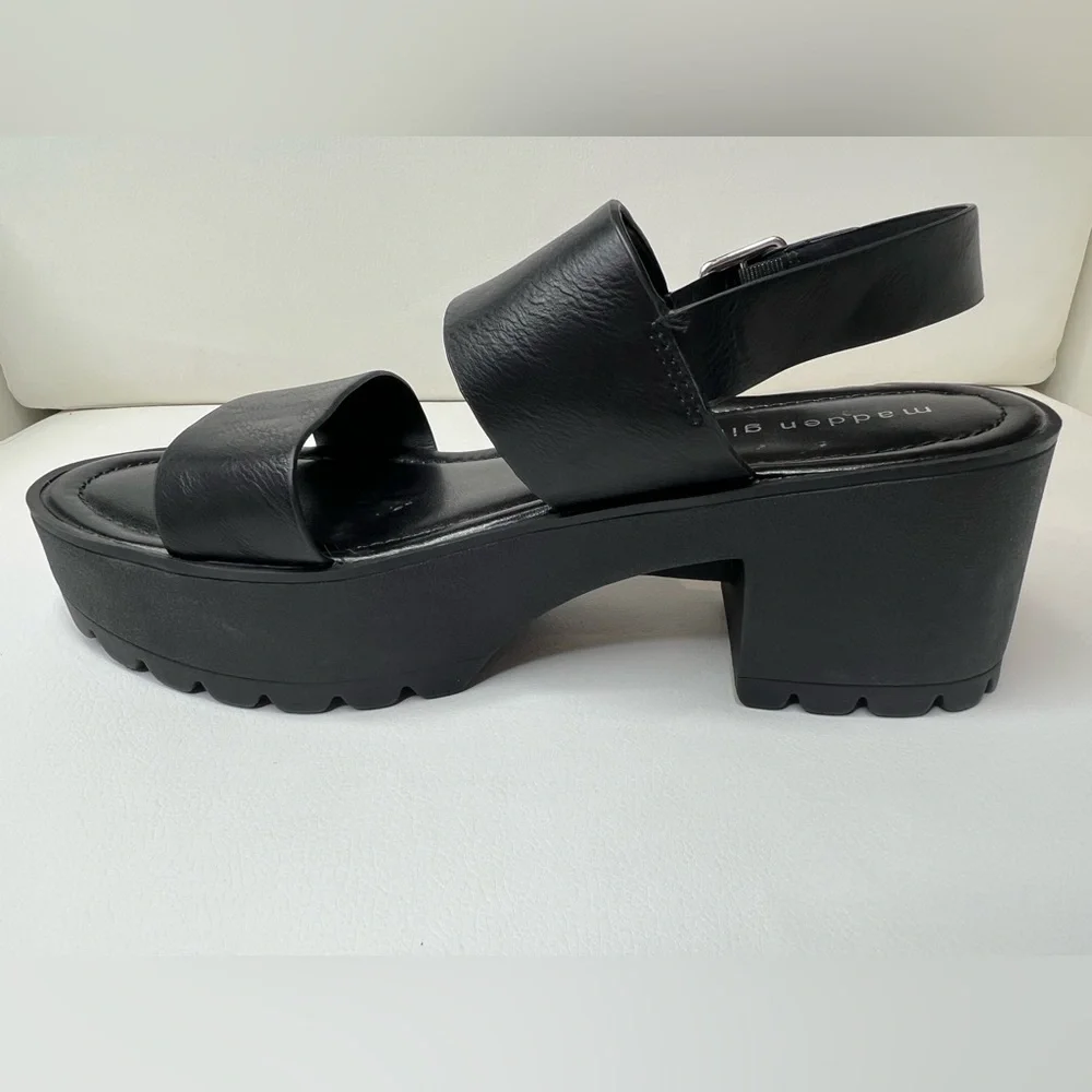 Madden Girl Black Platform Shoes Silver Buckles size 9M